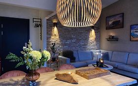 Broncks Apartment 1 - Modern 2-Bedroom In The Heart Of Torshavn