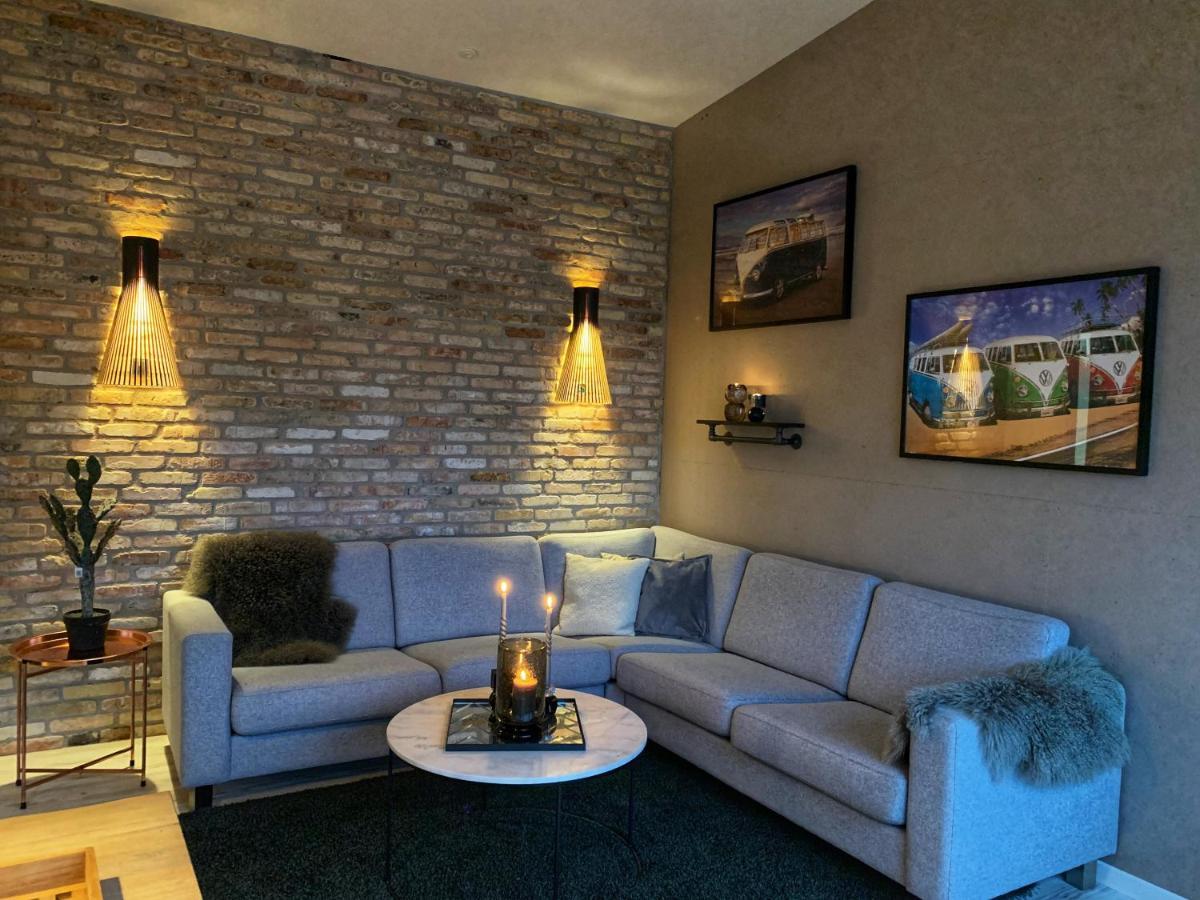 Broncks Apartment 1 - Modern 2-Bedroom In The Heart Of Tórshavn Eksteriør billede