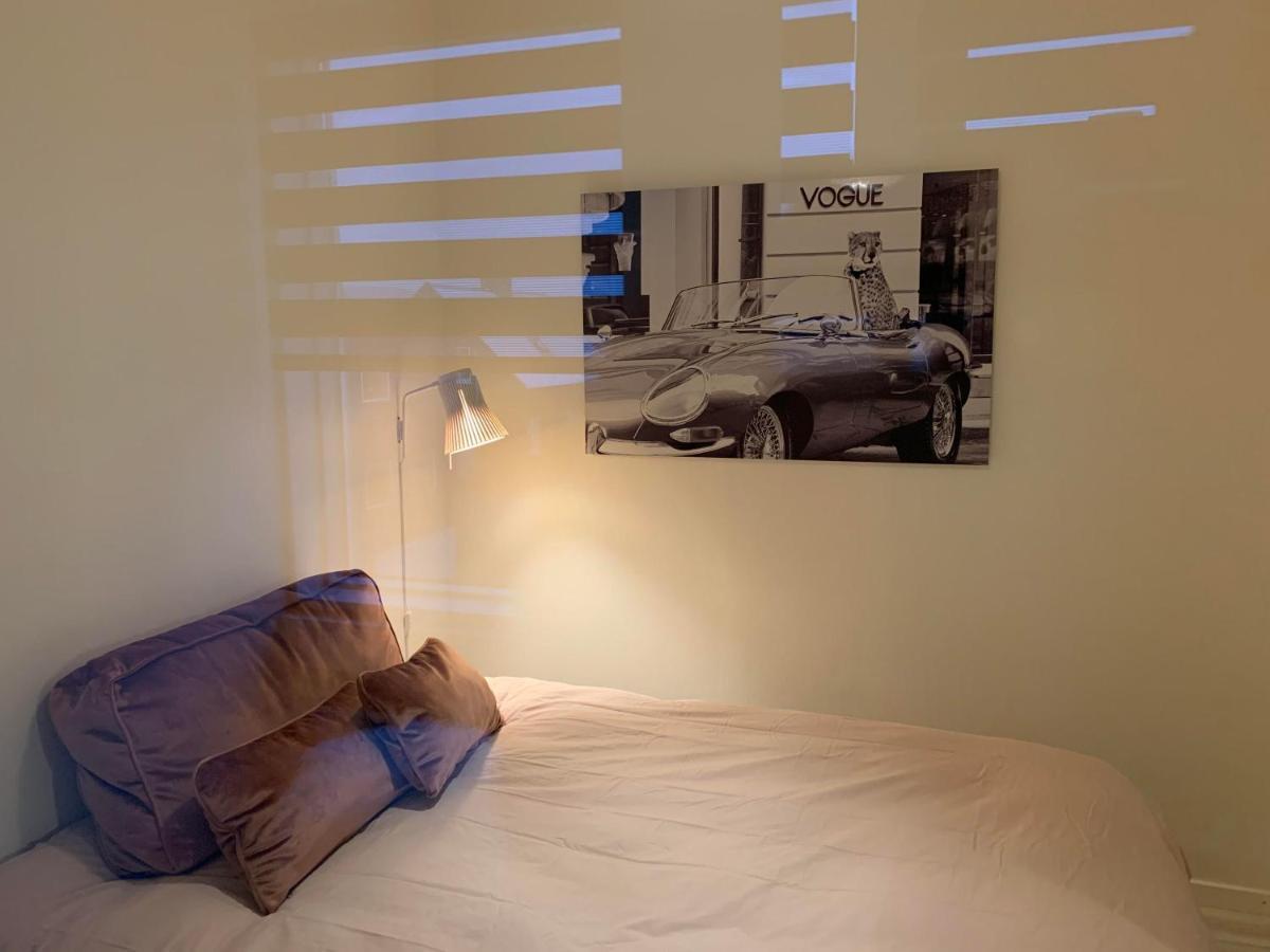 Broncks Apartment 1 - Modern 2-Bedroom In The Heart Of Tórshavn Eksteriør billede