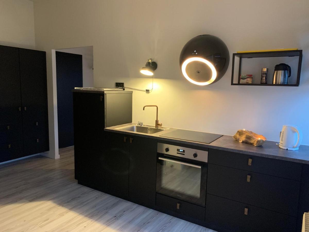 Broncks Apartment 1 - Modern 2-Bedroom In The Heart Of Tórshavn Eksteriør billede