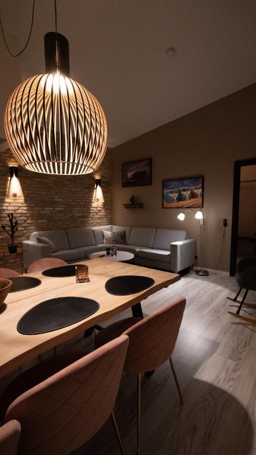 Broncks Apartment 1 - Modern 2-Bedroom In The Heart Of Tórshavn Eksteriør billede